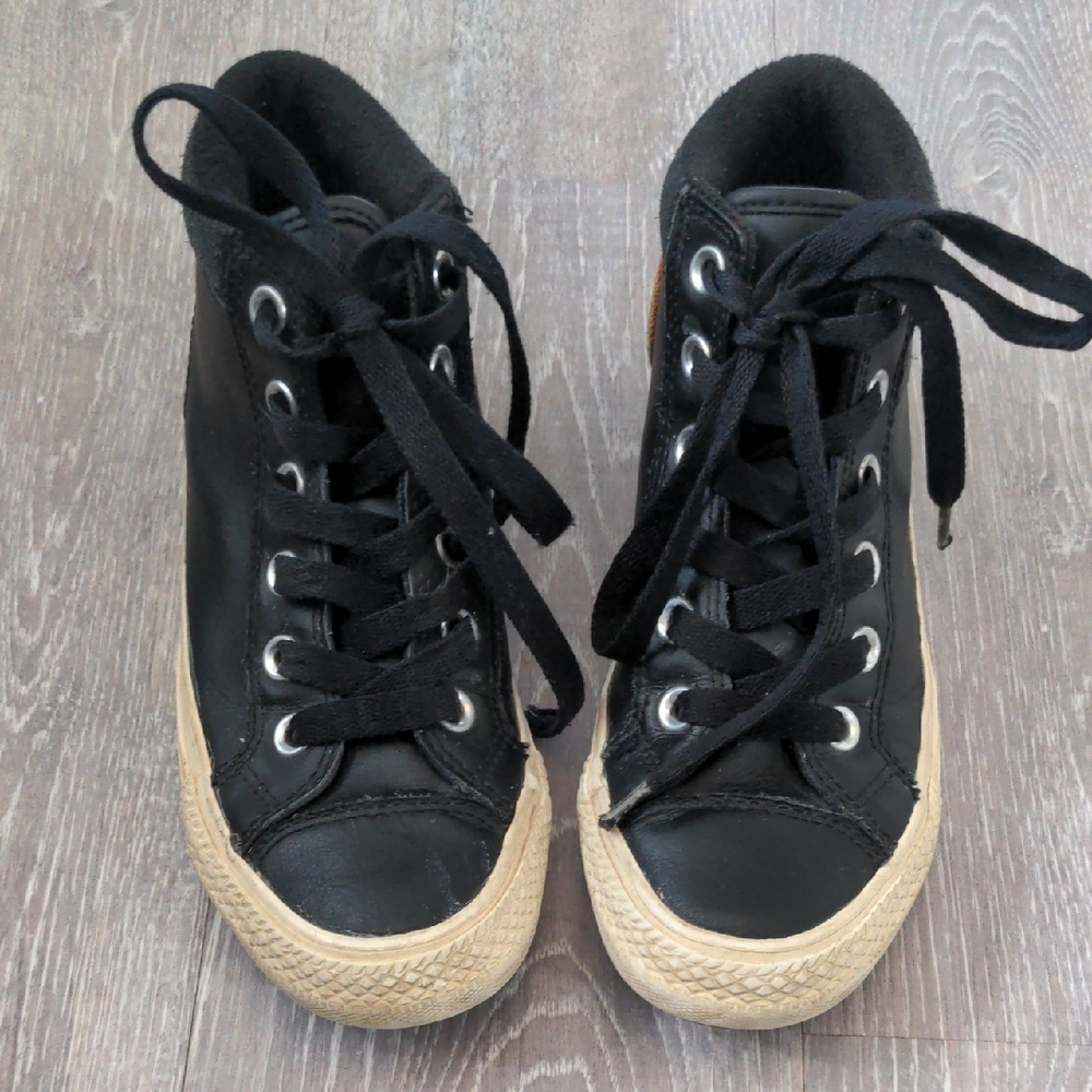 Converse Chuck Taylor All Star High Top Sneakers Black Leather Youth Size 2